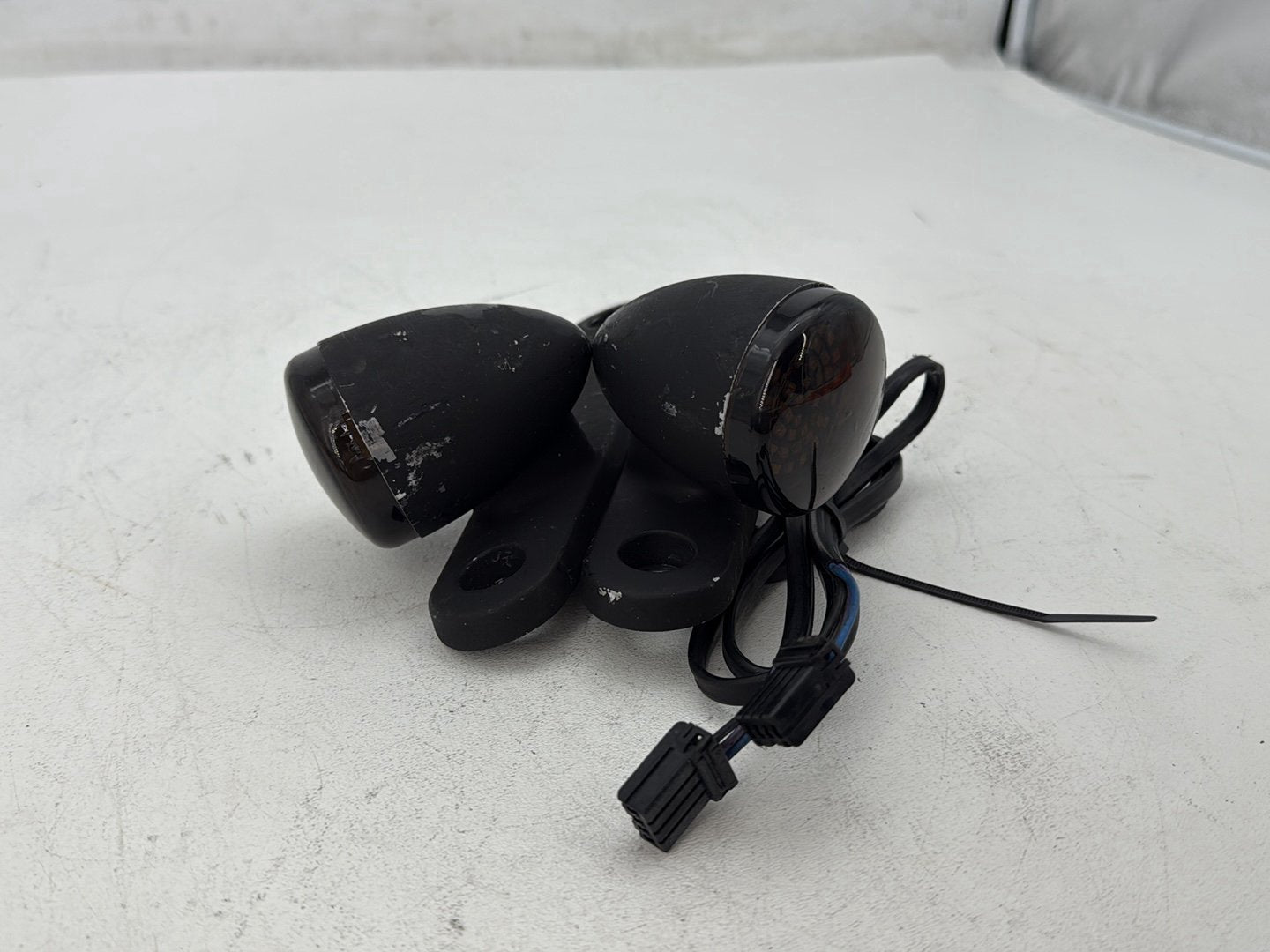 07 Harley Street Glide Touring FLHX OEM Front Left Right Turn Signal Indicators