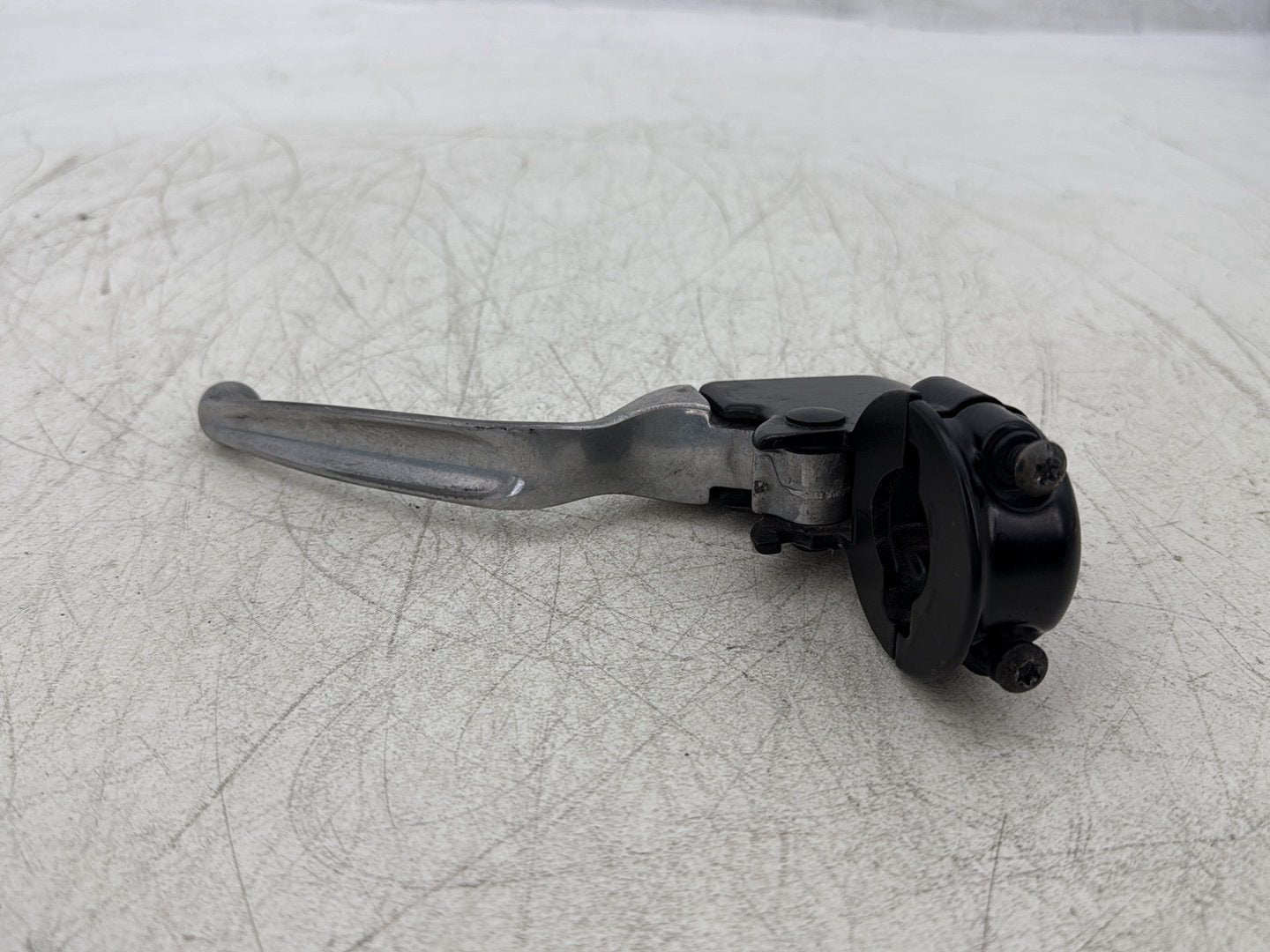 2011 Harley Street Glide Touring FLHX OEM Front Left Hand Clutch Control Lever