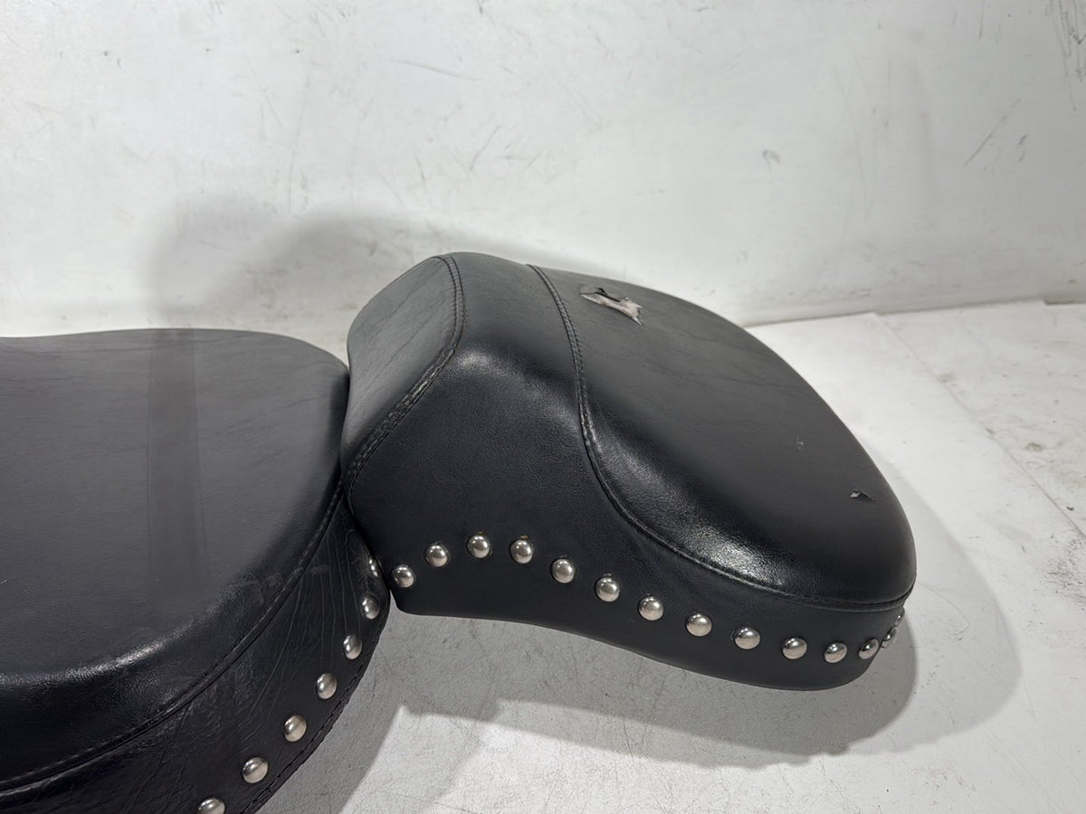 04 Harley Heritage Softail Classic FLSTCI OEM Passenger Rider Driver Seat Saddle