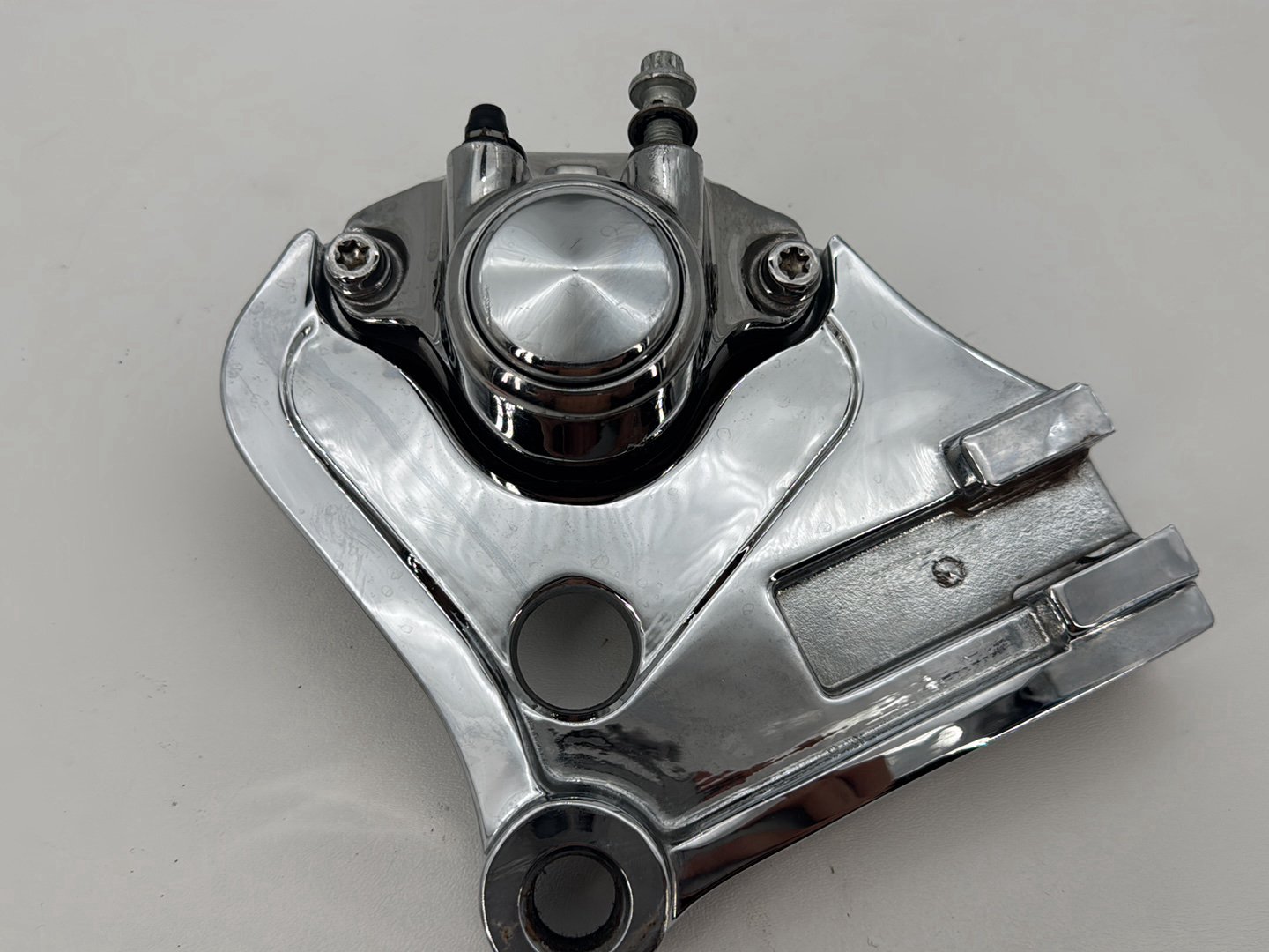 1999 - 2006 Harley-Davidson Dyna Wide Glide Rear Back Brake Caliper w/ Bracket 44050-87