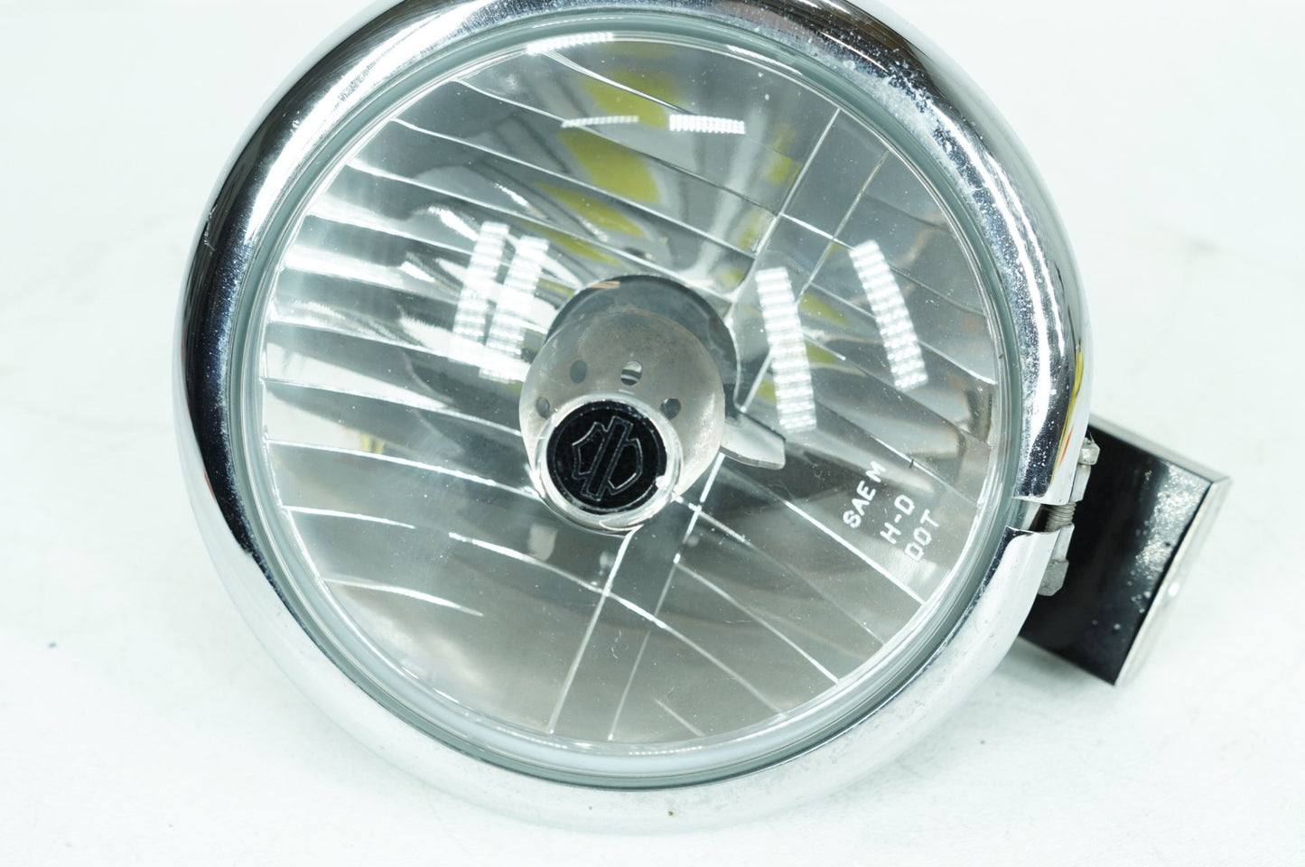 2007 - 2017 Harley-Davidson Dyna Wide Glide Headlight Headlamp Head Light Halogen  	68787-10