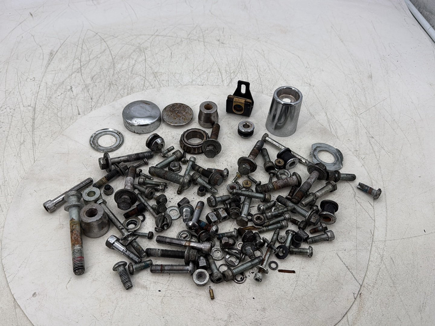 2007 Harley Dyna Street Bob FXDBI OEM Hardware Bolts Nuts & Brackets
