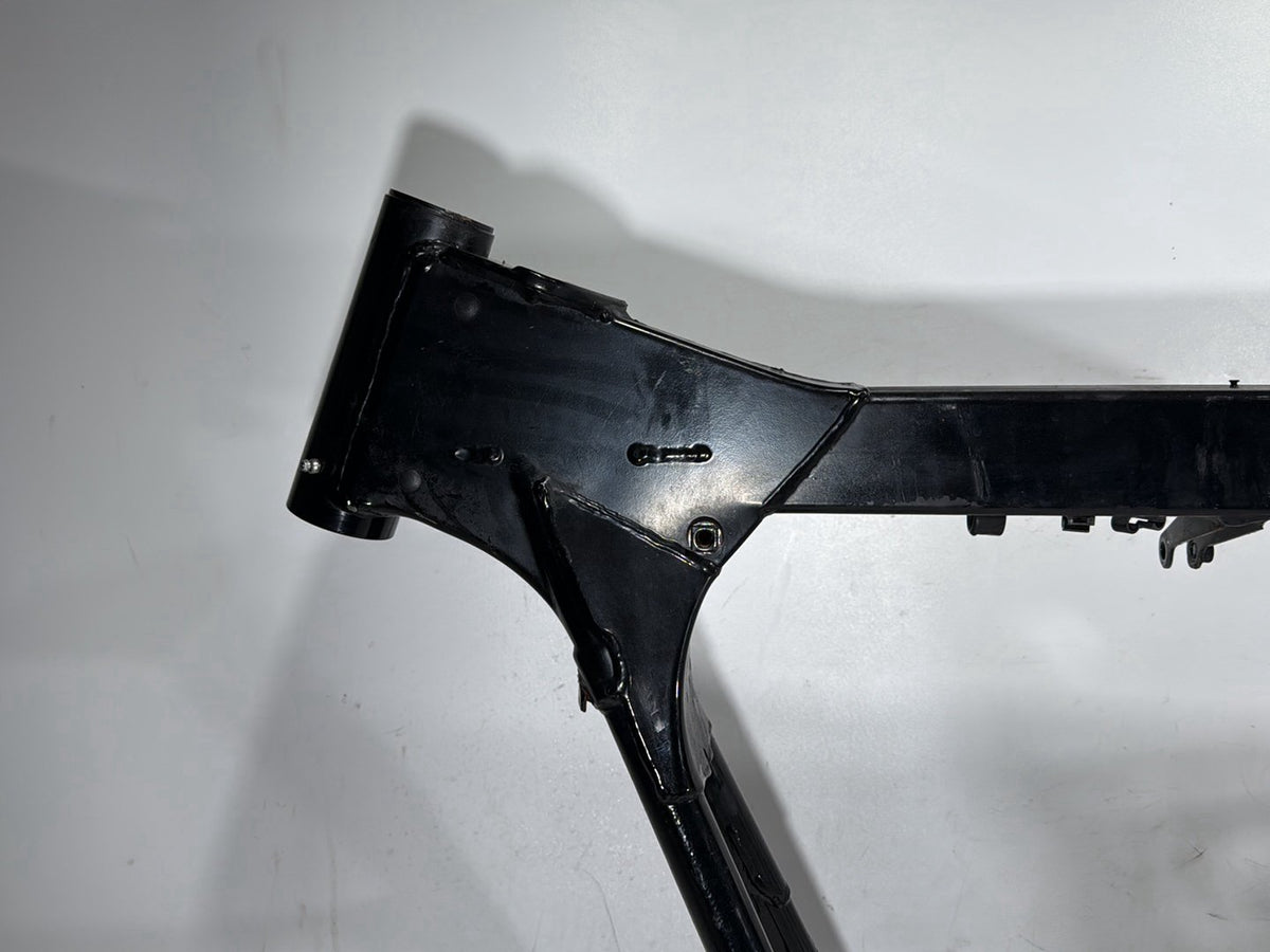 2006 Harley Electra Glide Touring Ultra FLHTCUI OEM Body Main Frame Chassis SLVG