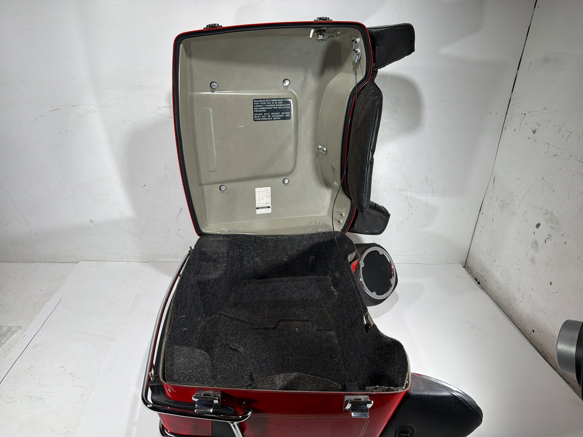 2004 Harley Electra Glide Touring Ultra OEM Pass Backrest Tour Pak Luggage NOKey