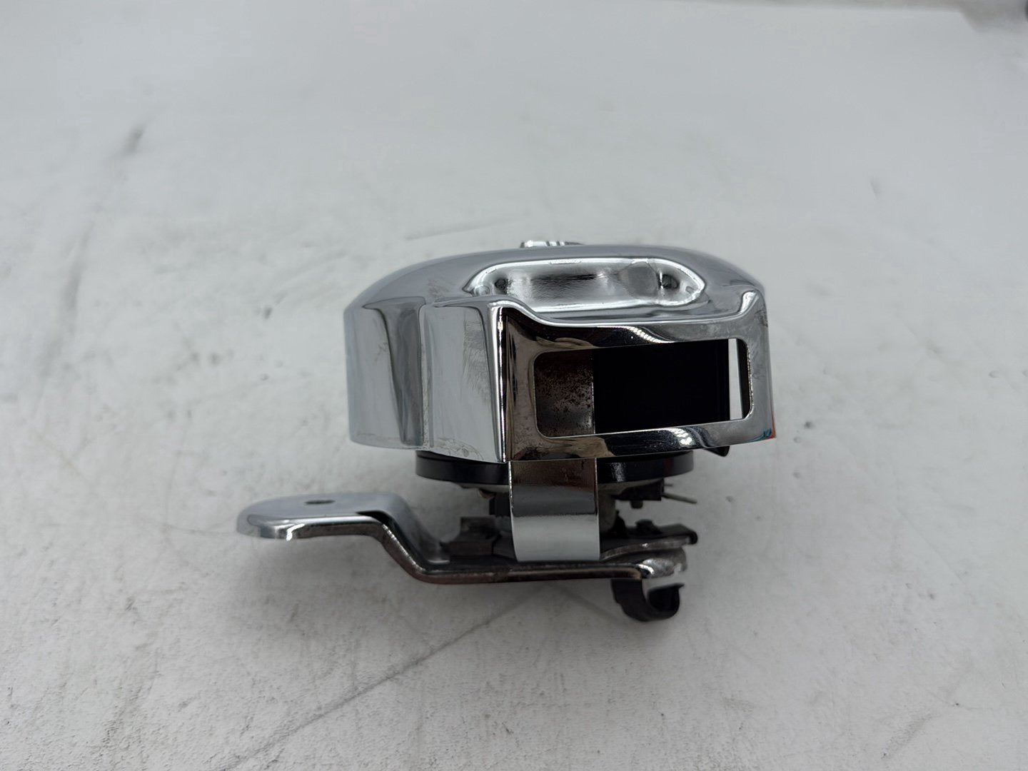 2003 Harley Electra Glide Touring Ultra FLHTCUI OEM Horn Signal Klaxon Chrome Cover