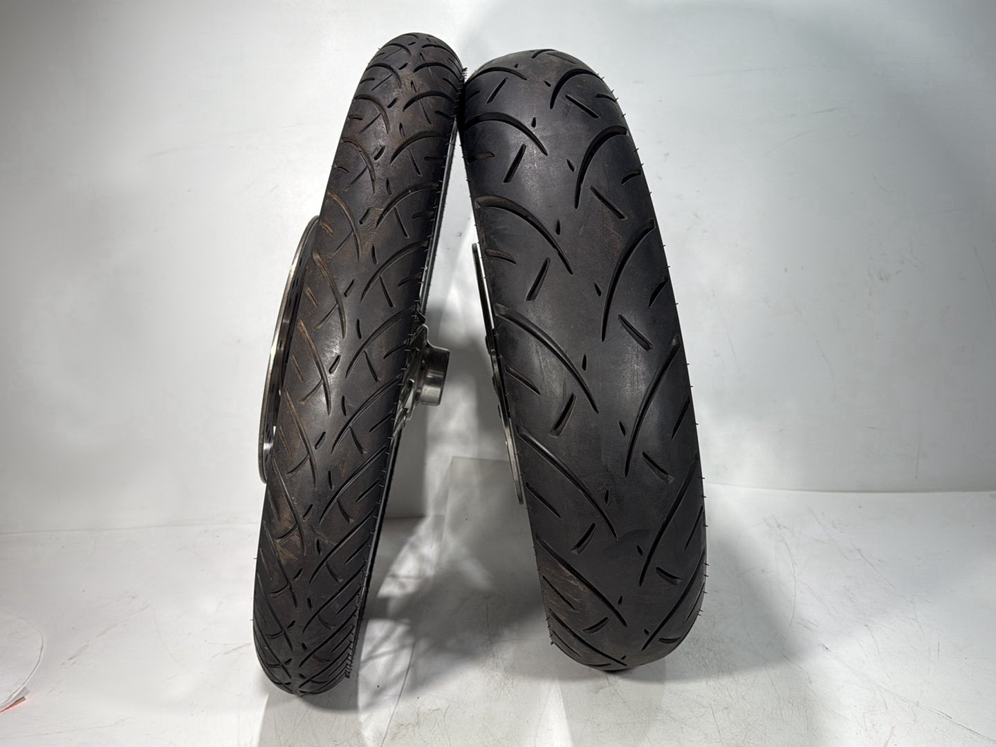 Harley-Davidson Misc  Front Rear Wheel Rim Tire Spoked 43700-05A , 43085-97