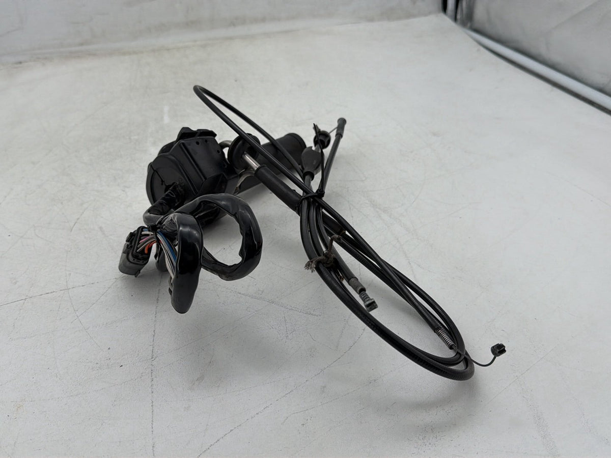 2007 Harley Electra Glide Touring OEM Right Engine Start Kill Switches Controls