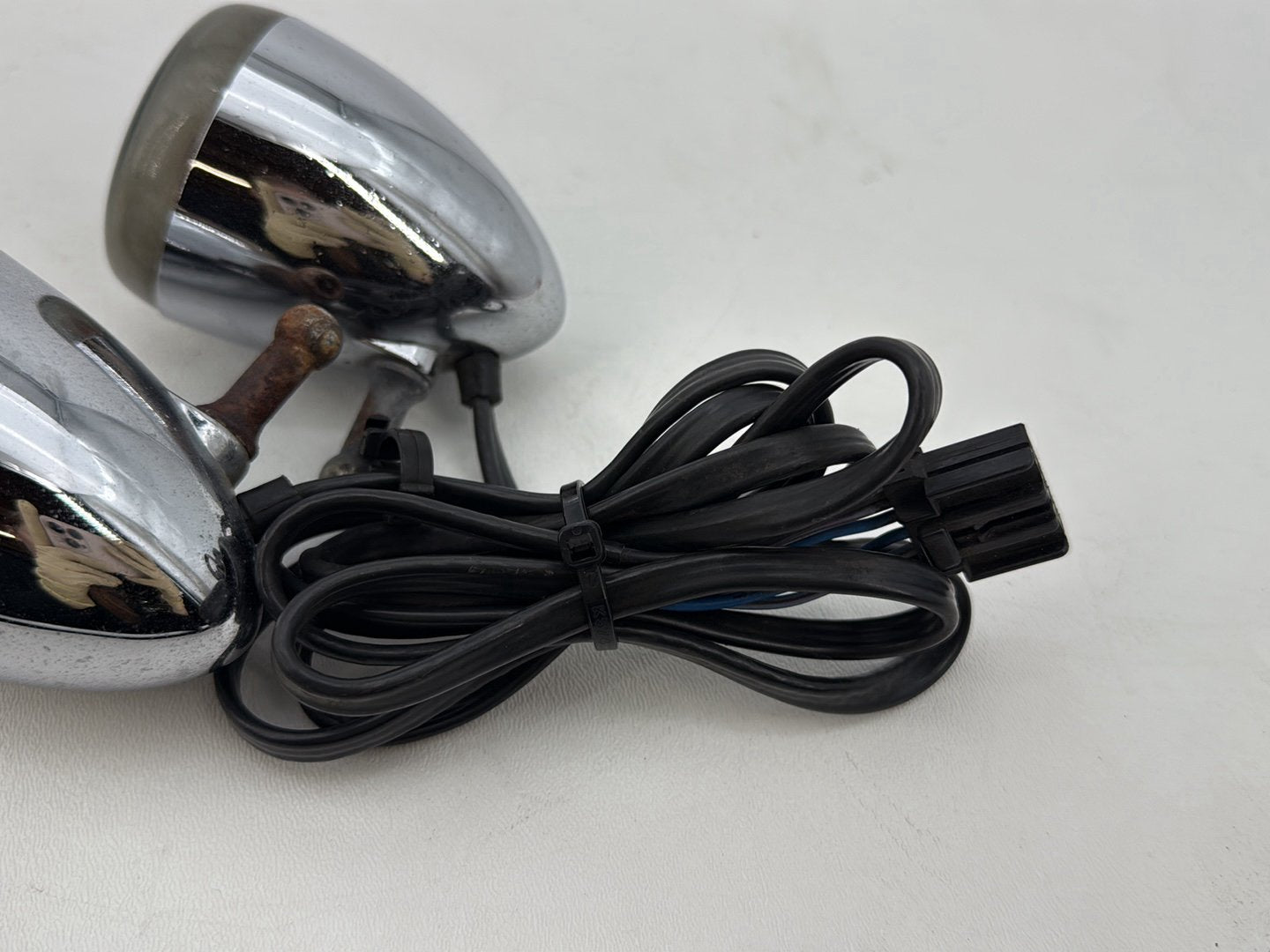 2004 - 2013 Harley-Davidson Sportster 883 Custom Front Left Right Turn Signal Indicators 68972-00