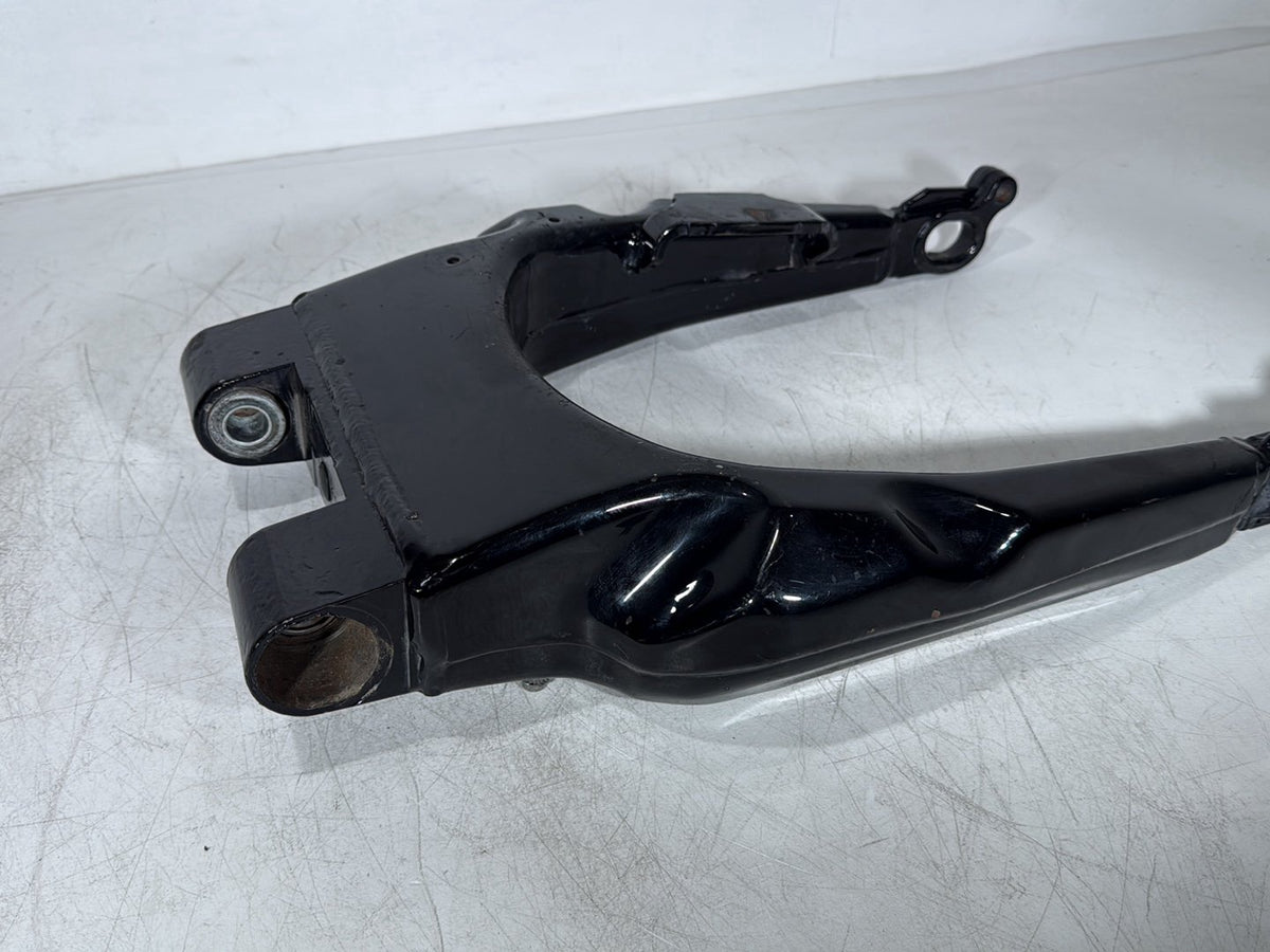 2008 - 2016 Harley-Davidson Touring Electra Glide Ultra Rear Fork Swingarm Swing Arm 47549-09