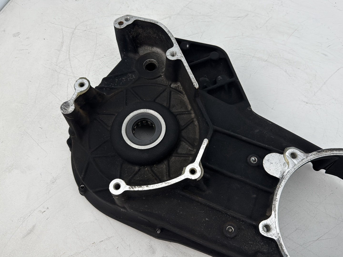 1999 - 2006 Harley-Davidson Touring Electra Glide Classic Inner Primary Clutch Cover 60677-94A