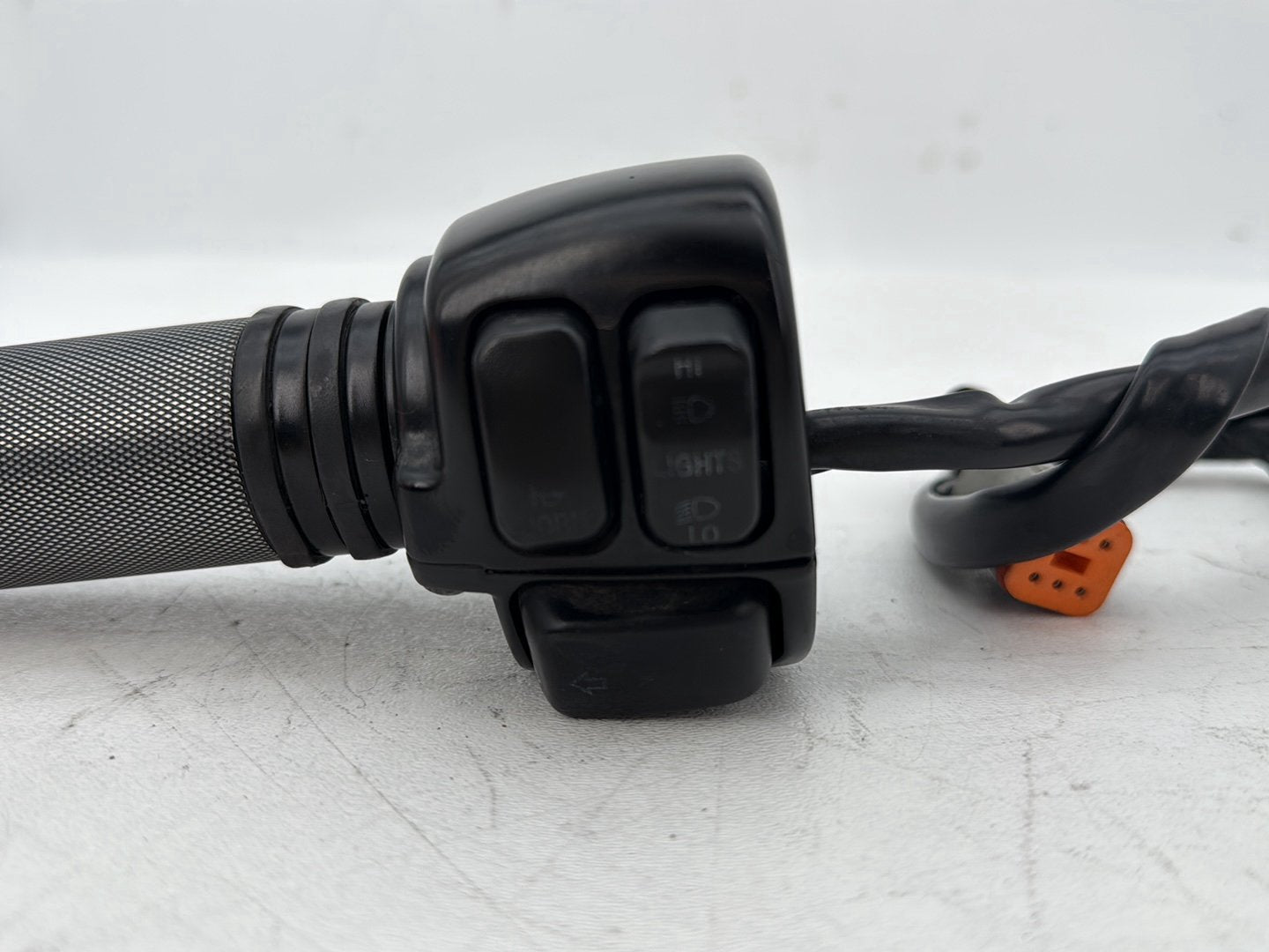 2004 - 2013 Harley-Davidson Sportster 1200 Custom Left Turn Signal Headlight Switches Controls 71597-96B