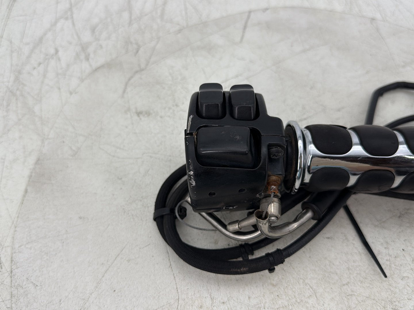 2015 Harley Dyna Low Rider FXDL OEM Right Engine Start Kill Switches Controls