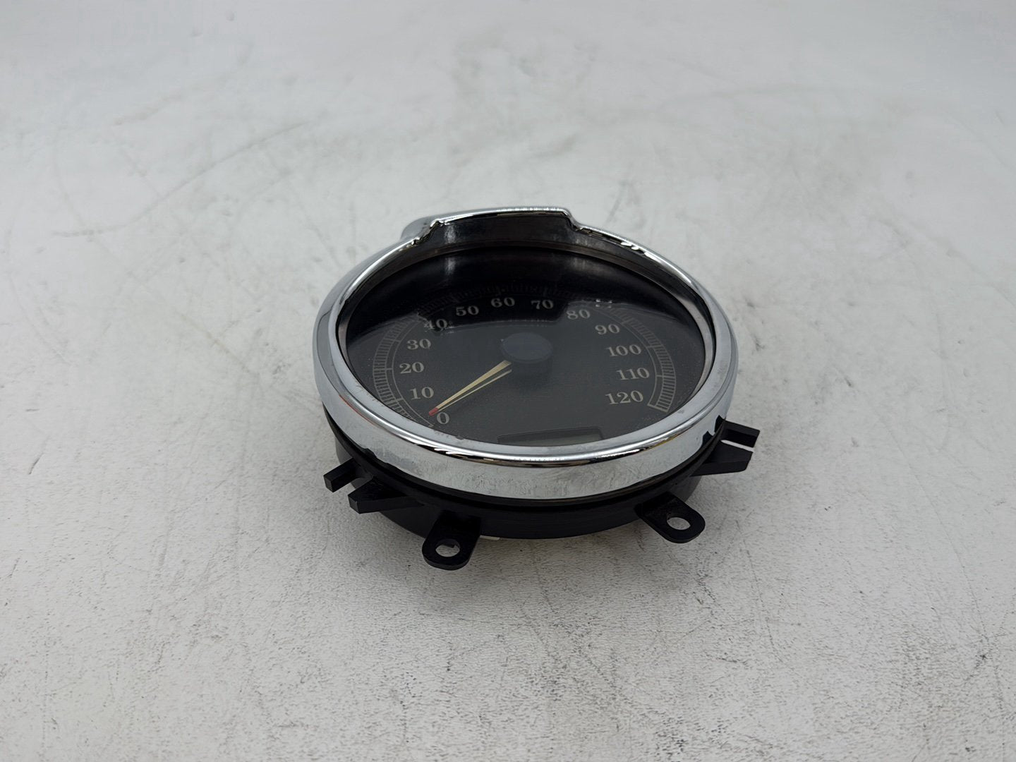 2006 Harley Dyna FXDWGI Wide Glide OEM Speedo Speedometer Gauge Cluster