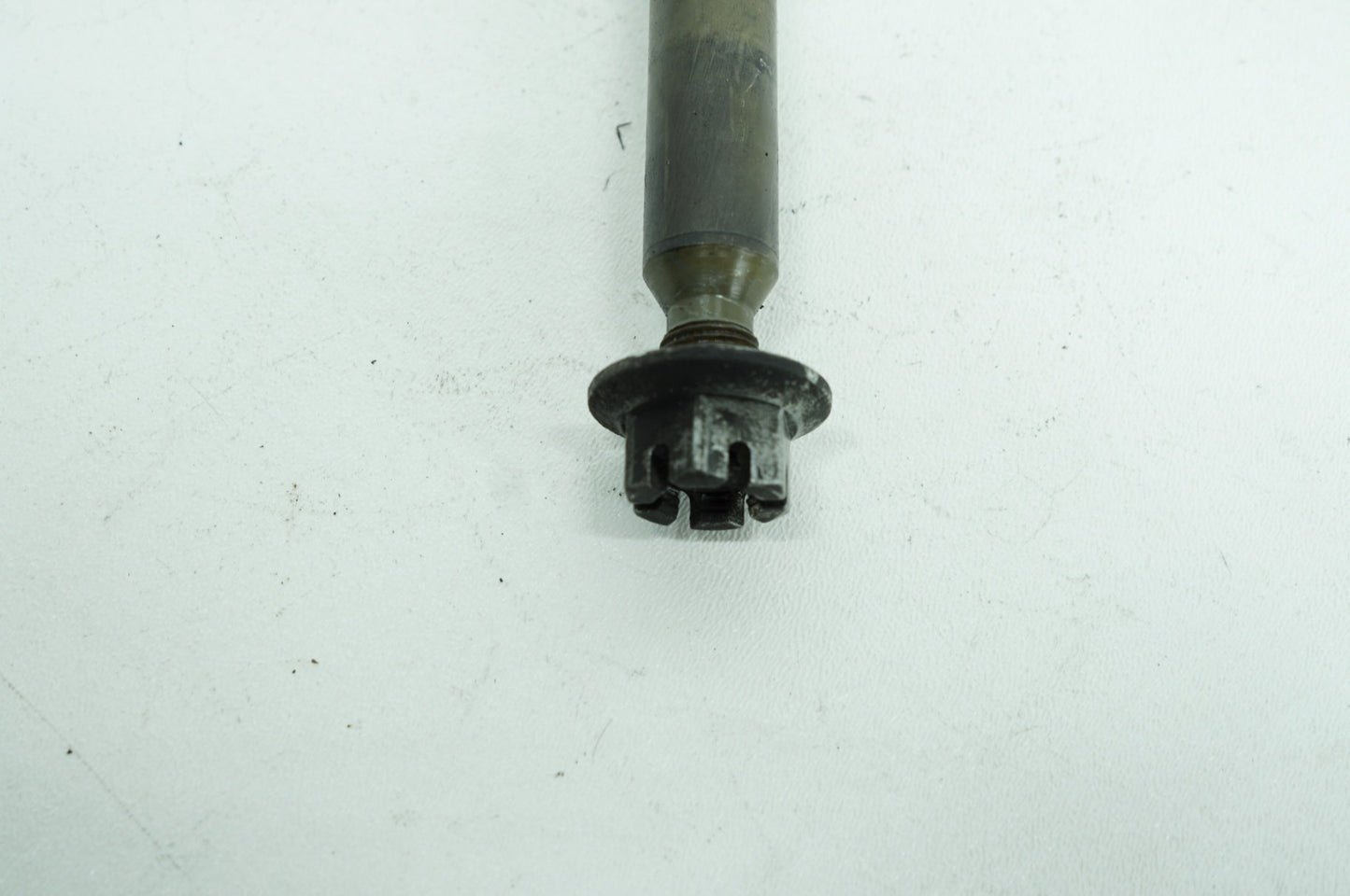 1986 - 1999 Harley-Davidson Dyna Super Glide Rear Wheel Axle Bolt Shaft 41114-90