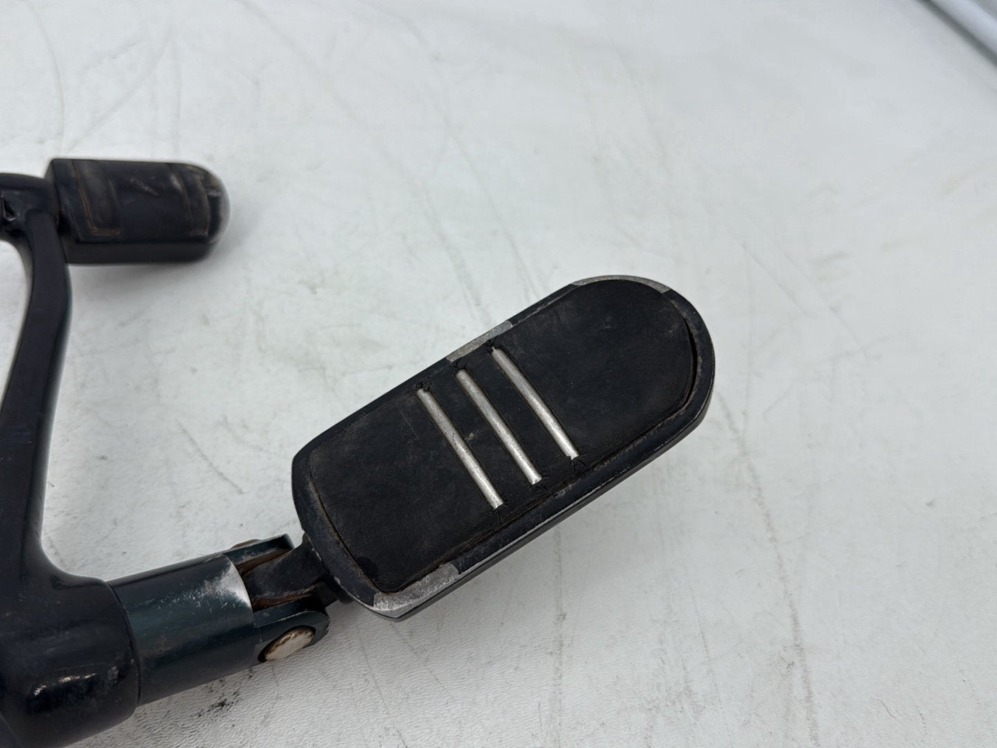 2008 Harley Sportster XL883L 883 Low OEM Left Right Foot Brake Control Pegs