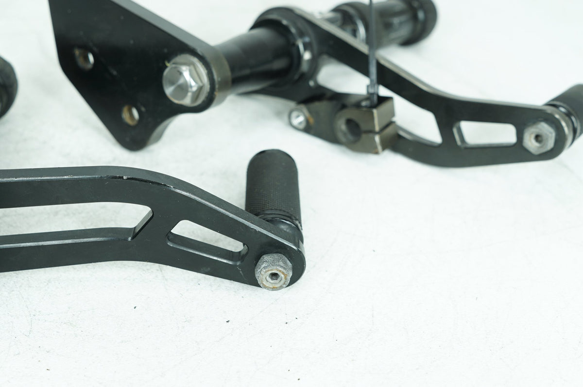 2015 Harley Dyna FXDB Street Bob OEM Left & Right Driver Step Foot Rest Pegs