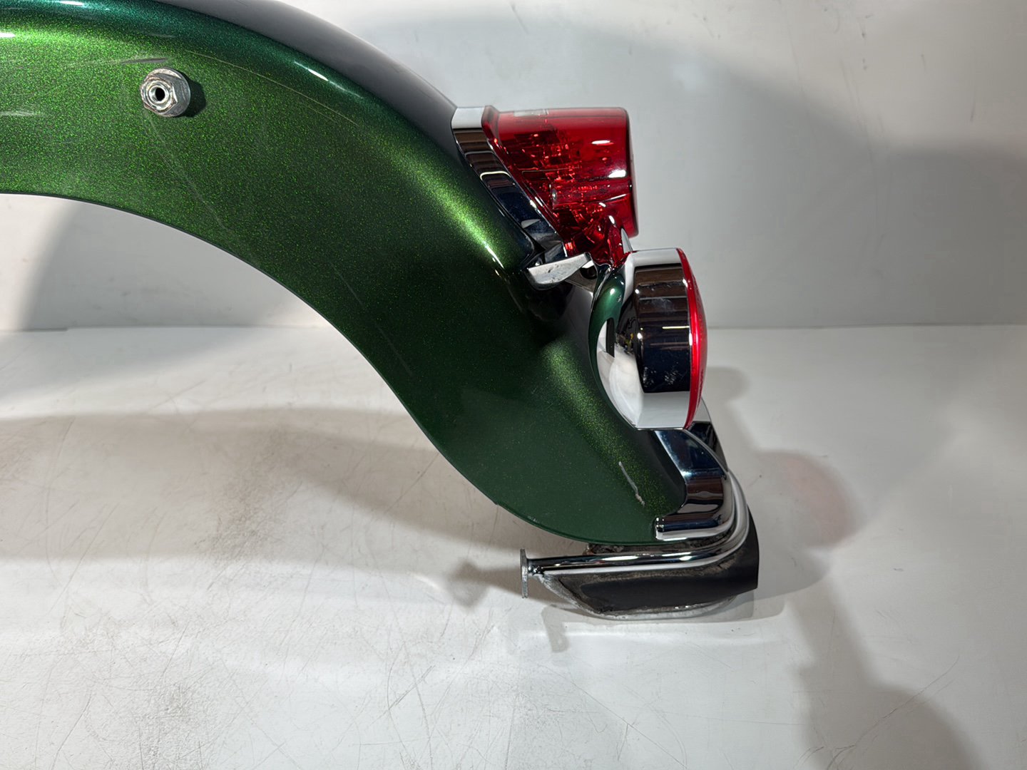 2007 - 2012 Harley-Davidson Touring Electra Glide Ultra Rear Wheel Fender & Turn Signals Bar 59579-06 , 91013-79A , 91023-79A