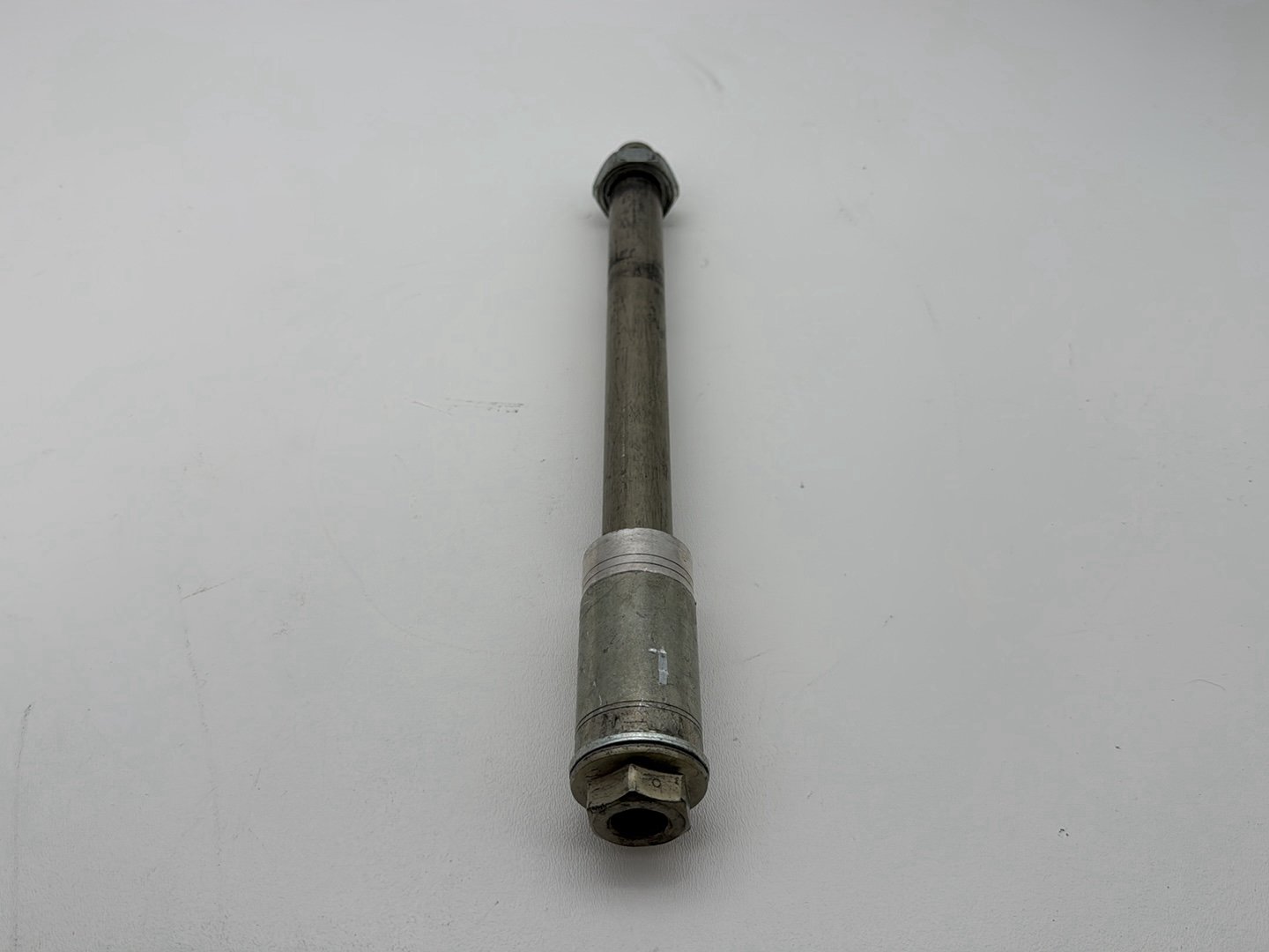 2008 Harley Softail Deluxe FLSTN OEM Rear Wheel Axle Bolt Shaft