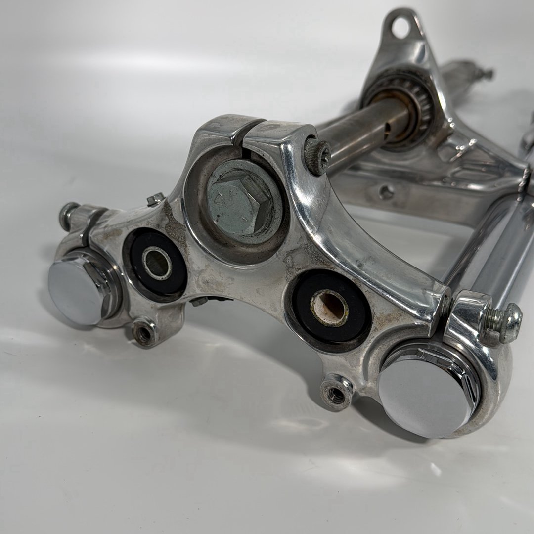 02 Harley Sportster XL1200 C OEM Front Triple Tree Set & LH RH Fork Legs Sliders