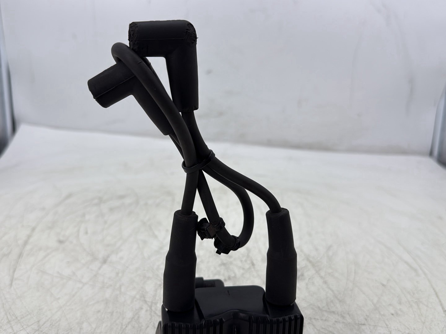 2012 Harley Dyna Super Glide Custom FXDCI OEM Ignition Coil Spark Plugs Cable