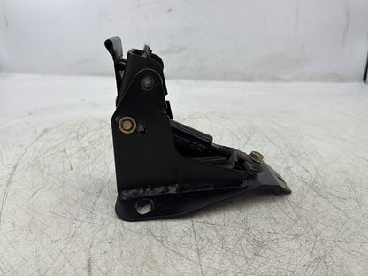 1998 Harley Touring FLHTCUI Electra Glide Ultra OEM Adjustable Rider Backrest Lift Mount 52482-01A
