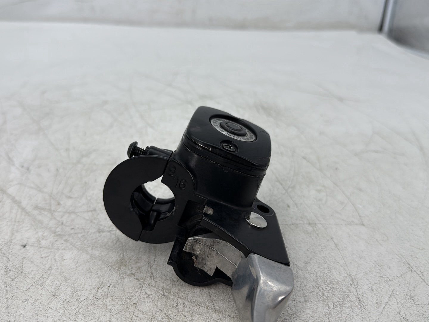 2013 Harley Heritage Softail Classic FLSTC OEM Front Right Brake Lever Master Cylinder