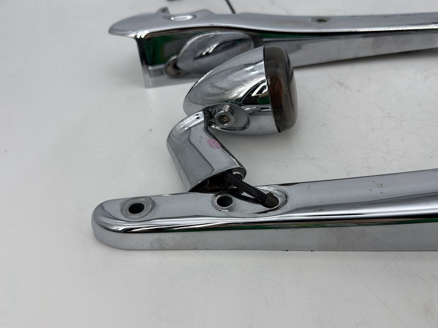 2009 Harley Sportster XL1200C 1200 Custom OEM Rear Left Right Fender Struts Bracket & Turn Signal