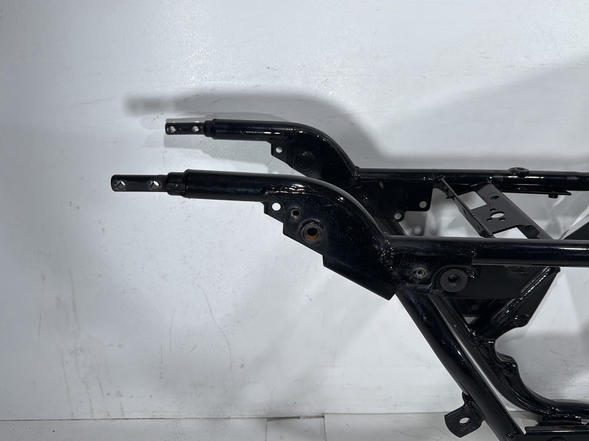 2005 Harley Road King Touring Police OEM Body Main Frame Chassis SLVG
