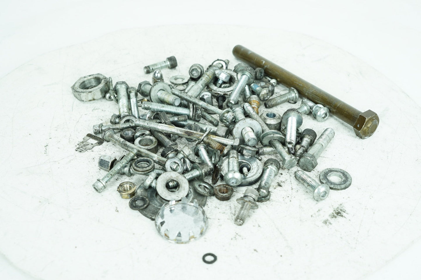 1999 - 2006 Harley-Davidson Dyna Wide Glide Hardware Bolts Nuts & Brackets