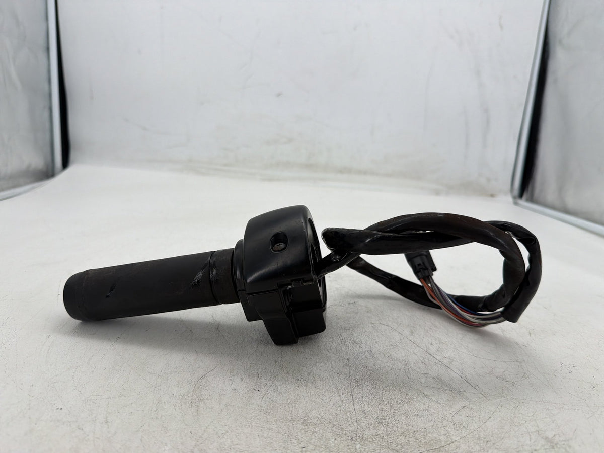 2012 Harley Electra Glide Touring OEM Right Engine Start Kill Switches Controls