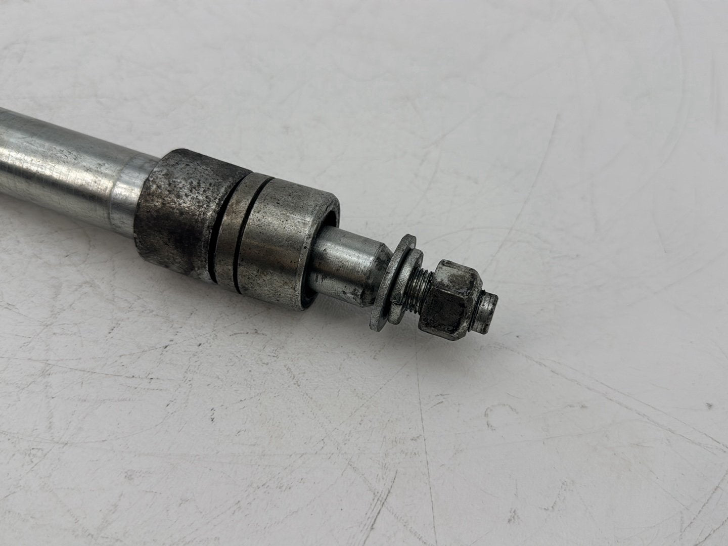 1999 - 2006 Harley-Davidson Touring Electra Glide Classic Front Wheel Axle Bolt Shaft 43364-00