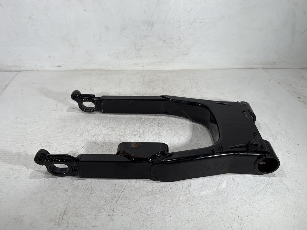 2007 Harley Electra Glide Touring Ultra OEM Rear Fork Swingarm Swing Arm