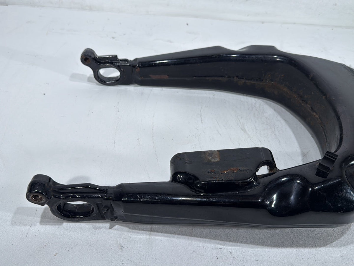 2018 Harley Electra Glide Touring Ultra FLHTCU OEM Rear Fork Swingarm Swing Arm