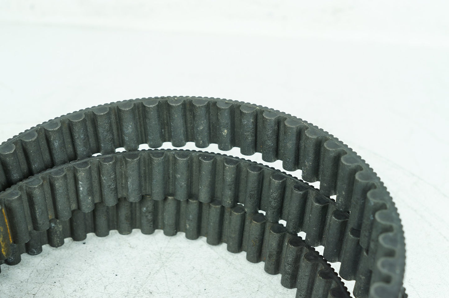 26242 2006 Harley-Davidson Dyna Super Glide Rear Drive Belt  	40015-00