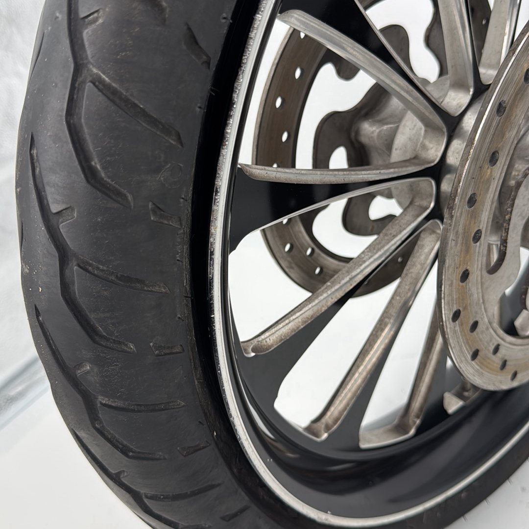 2008 - 2016 Harley-Davidson Touring Street Glide Front Wheel Rim Tire 120/70B21