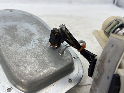 2015 Harley Dyna Low Rider FXDL OEM Gas Gasoline Fuel Petrol Pump Sending