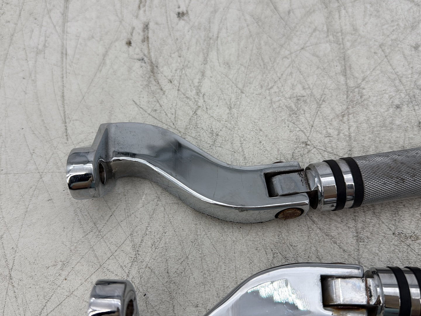 2016 Harley Road King Touring FLHR OEM Passenger Left & Right Foot Pegs