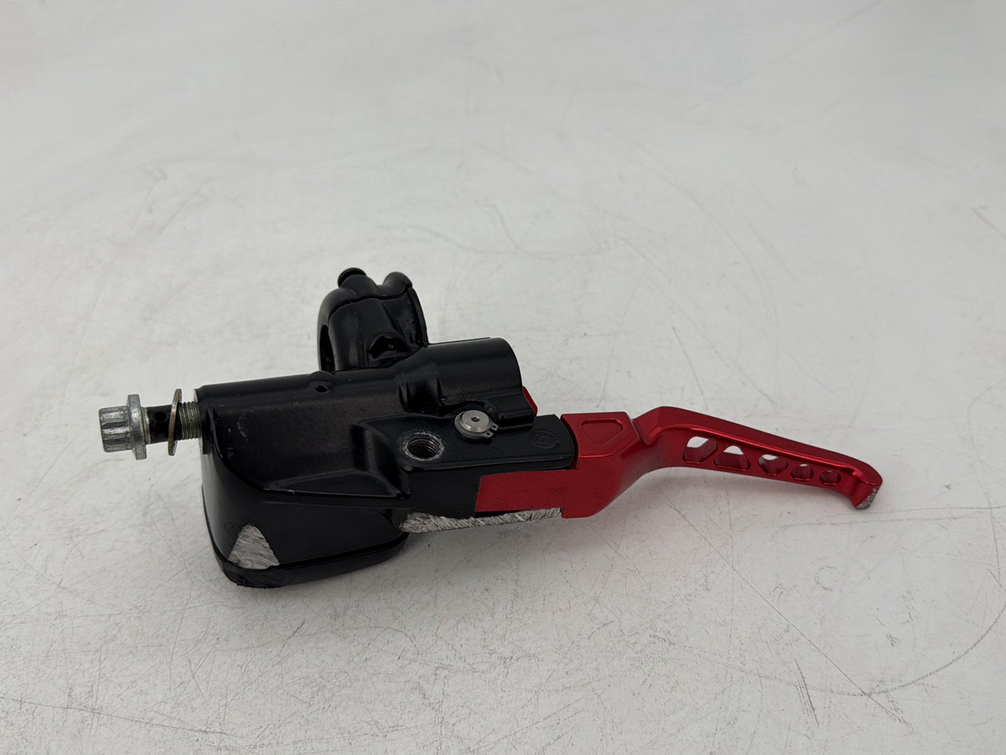 2006 - 2017 Harley-Davidson Dyna Street Bob Front Right Brake Lever Master Cylinder 45019-06