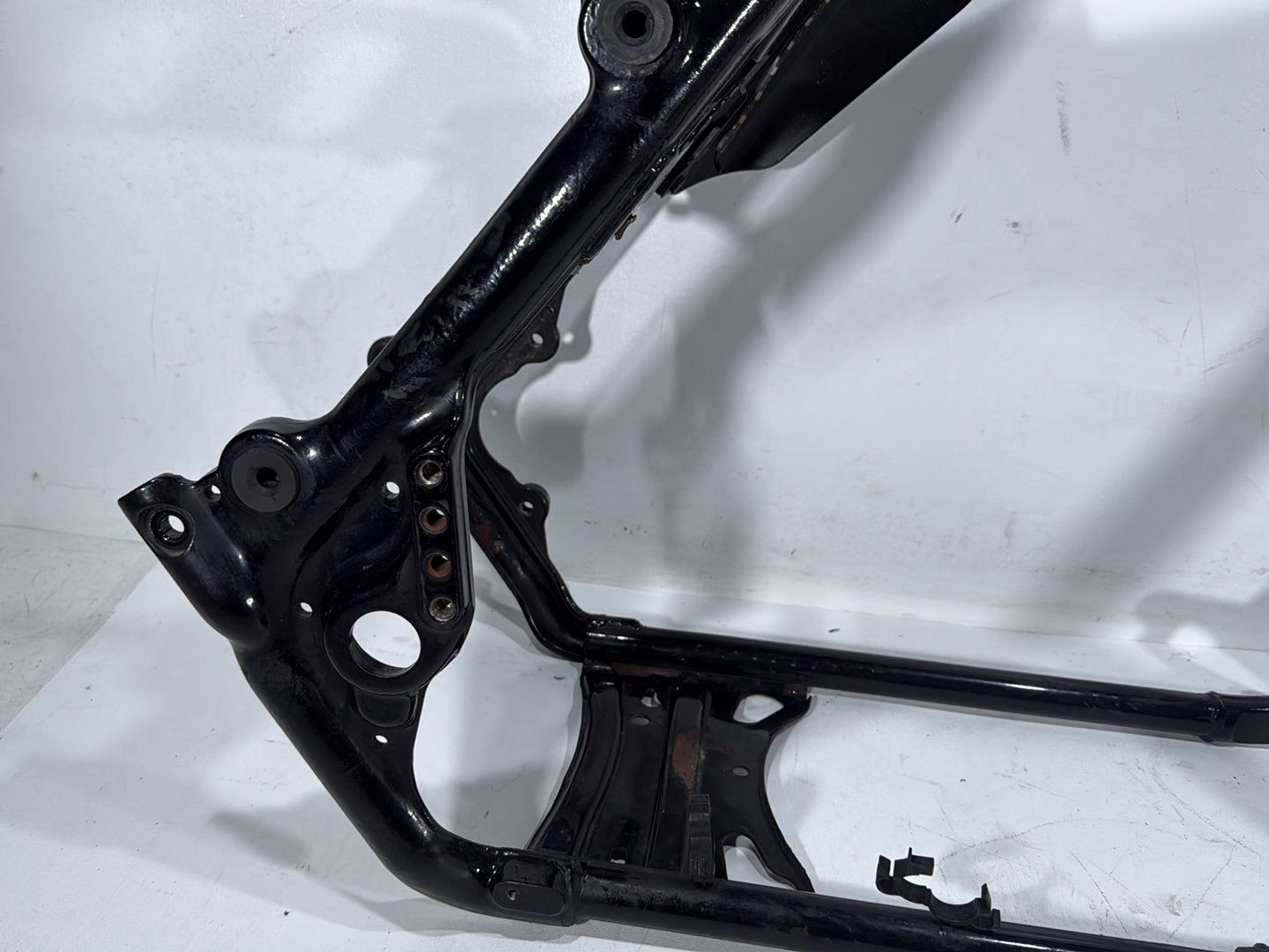 2018 Harley Electra Glide Touring Ultra Body Main Frame Chassis CLN CLR * BENT *