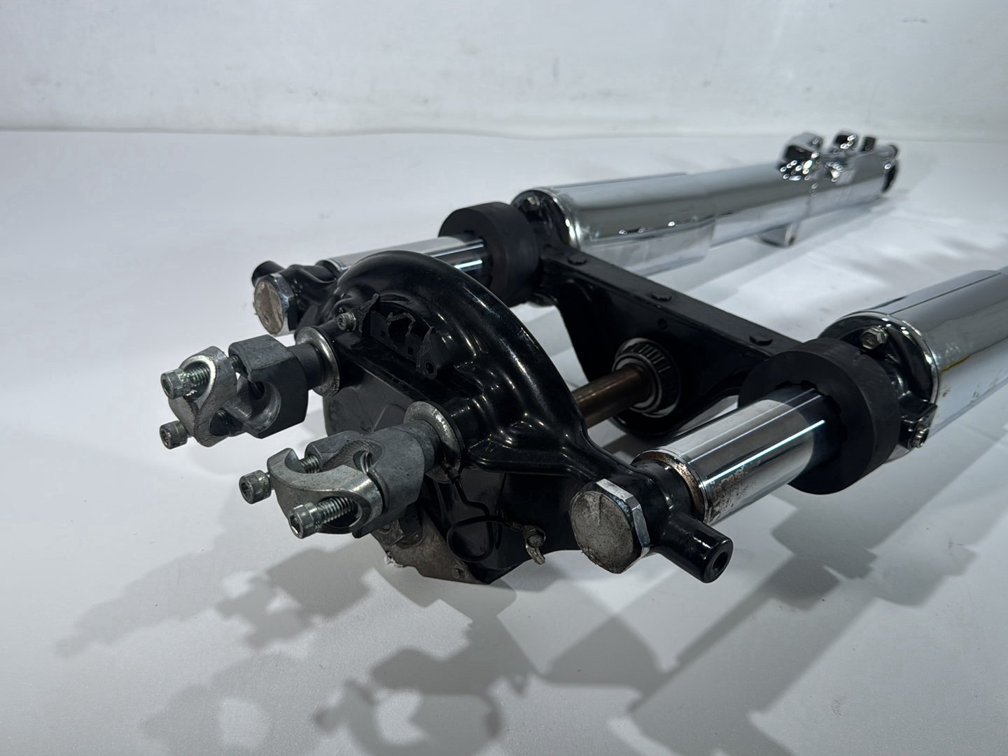 2003 Harley Electra Glide Touring Ultra FLHTCUI OEM Front Triple Tree Set & LH RH Fork Legs Sliders