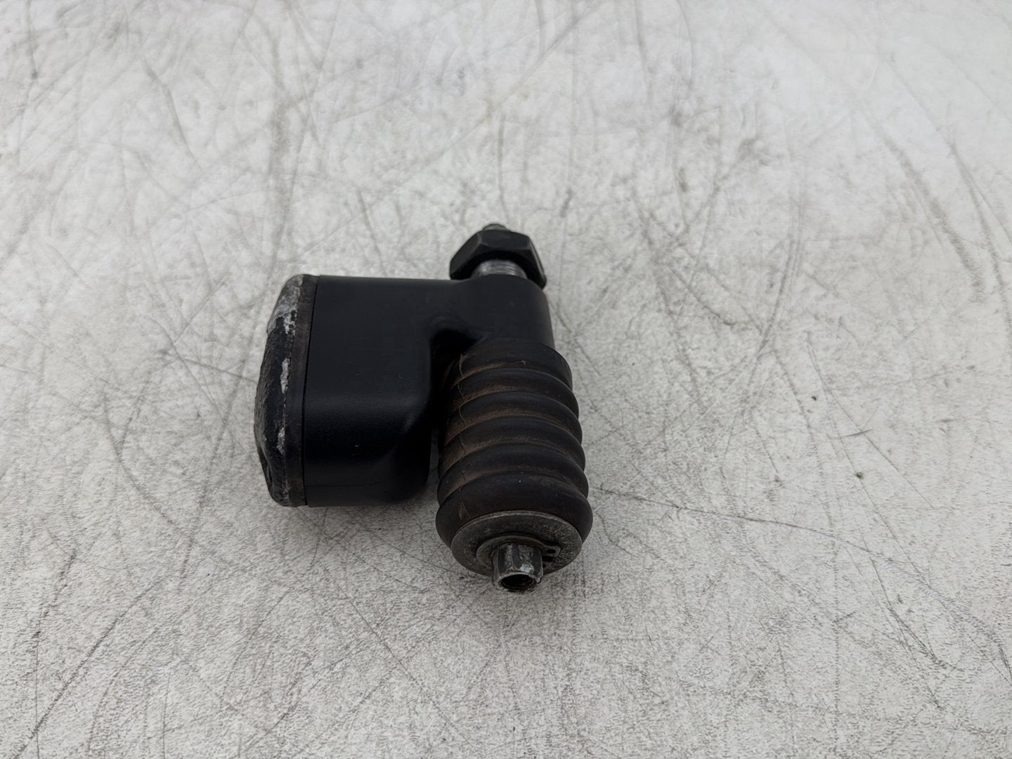 2007 Harley Dyna Street Bob FXDBI OEM Rear Brake Master Cylinder Reservoir