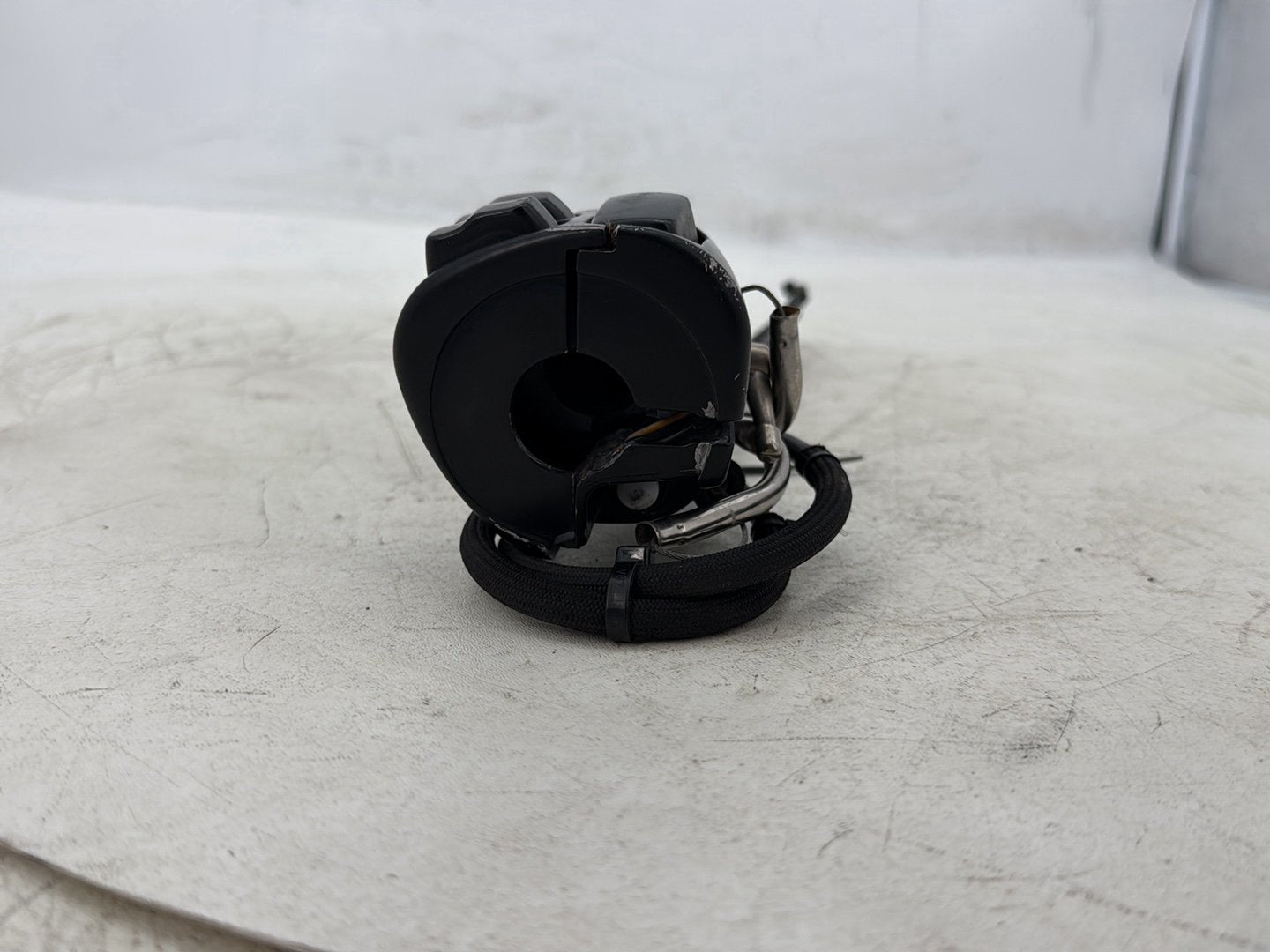 2015 Harley Dyna Low Rider FXDL OEM Right Engine Start Kill Switches Controls