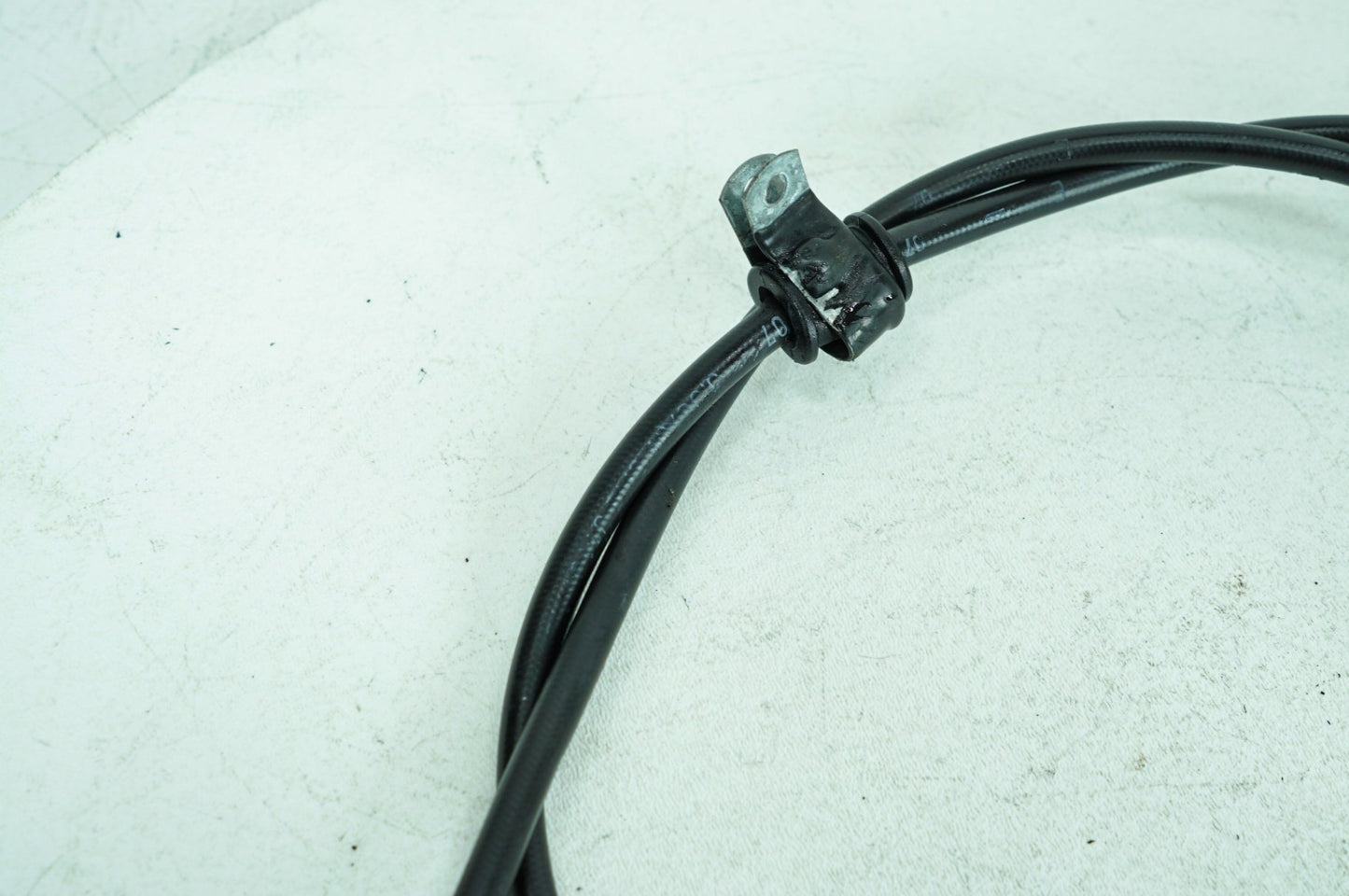 2007 - 2017 Harley-Davidson Dyna Low Rider Front Brake Hose Line Pipe 42728-08