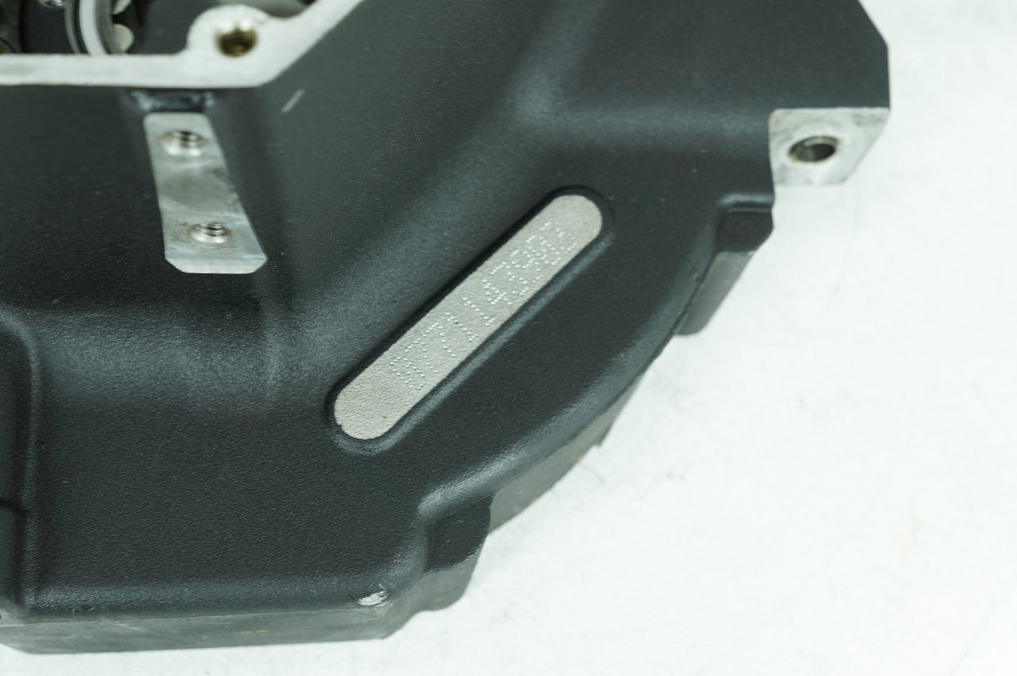 2008 - 2016 Harley-Davidson Touring Road Glide Crankcase Shaft Engine Motor Cover 24653-06A