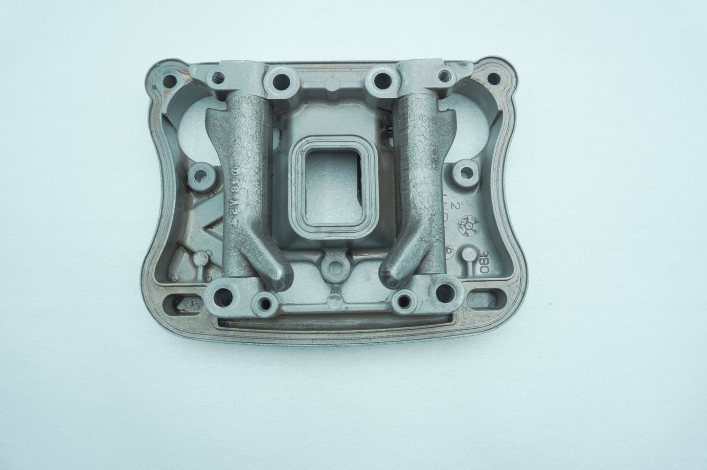 1991 - 2003 Harley-Davidson Sportster  Twin Cam Lower 1 Rocker Box 17543-99A 17501-86B