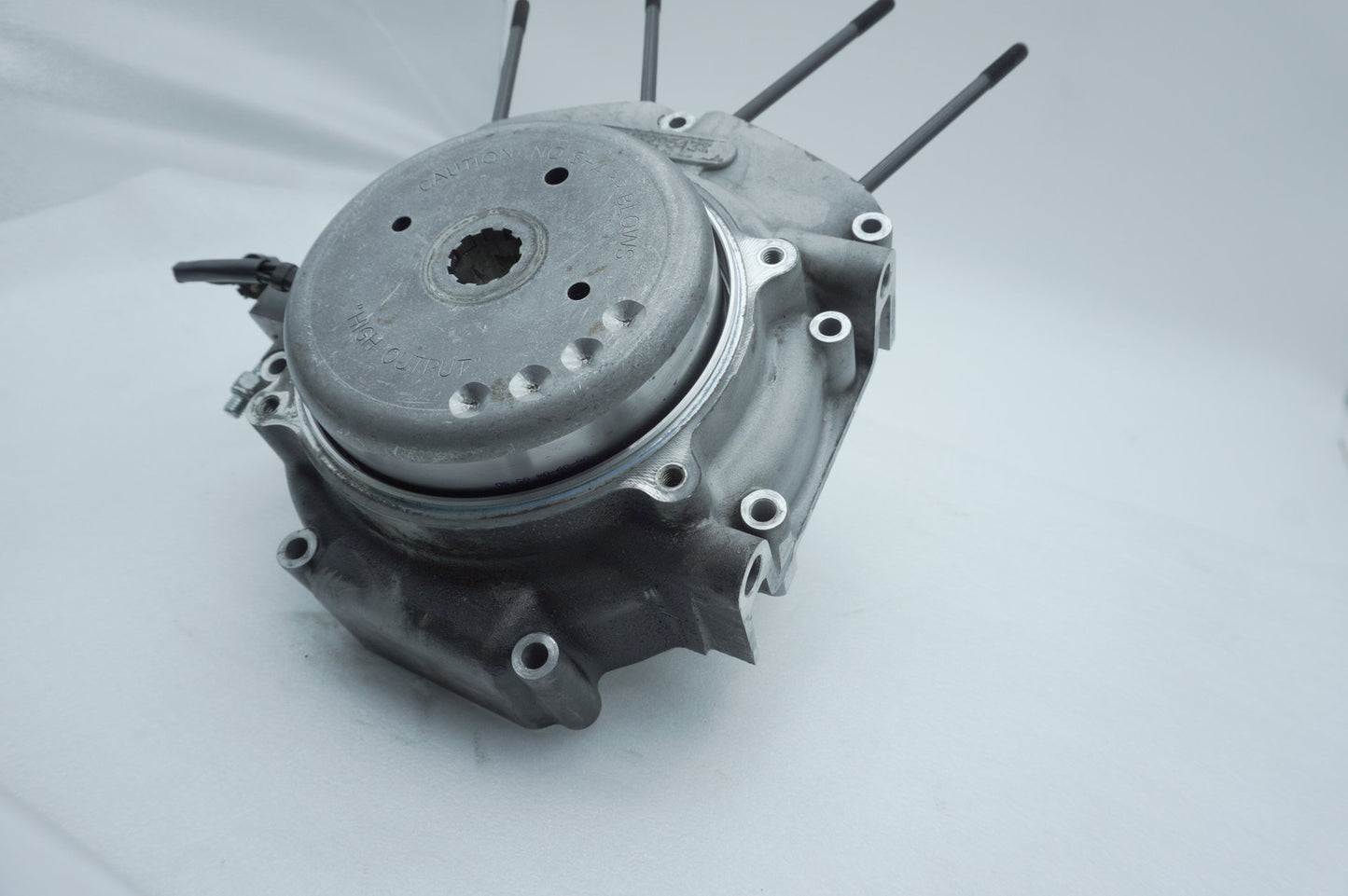 1999 - 2006 Harley-Davidson Dyna Super Glide Crankcase Shaft Engine Motor Cover 24631-03
