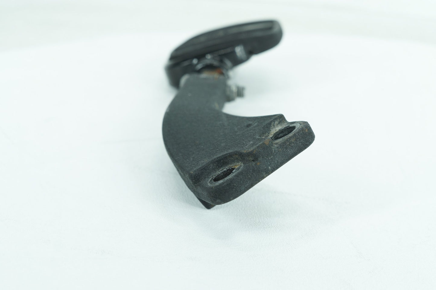 2007 - 2017 Harley-Davidson Dyna Fat Bob Rear Passenger 1 Foot Peg Step Rest 49224-06A