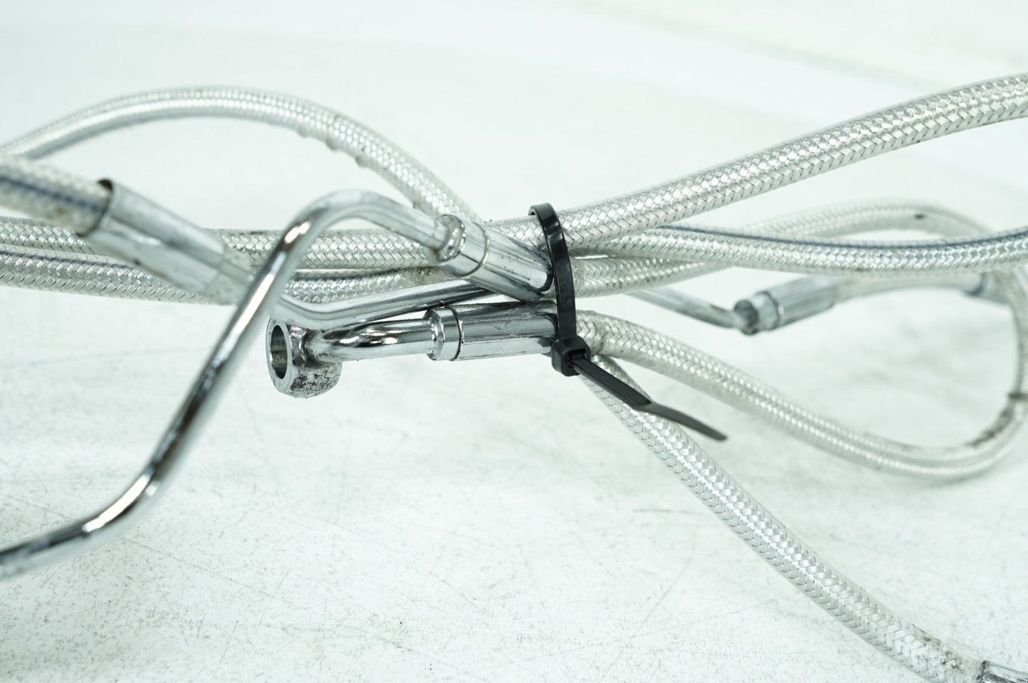 2007 - 2011 Harley-Davidson Touring Street Glide Front Brake Hose Line Pipe ABS 40612-09