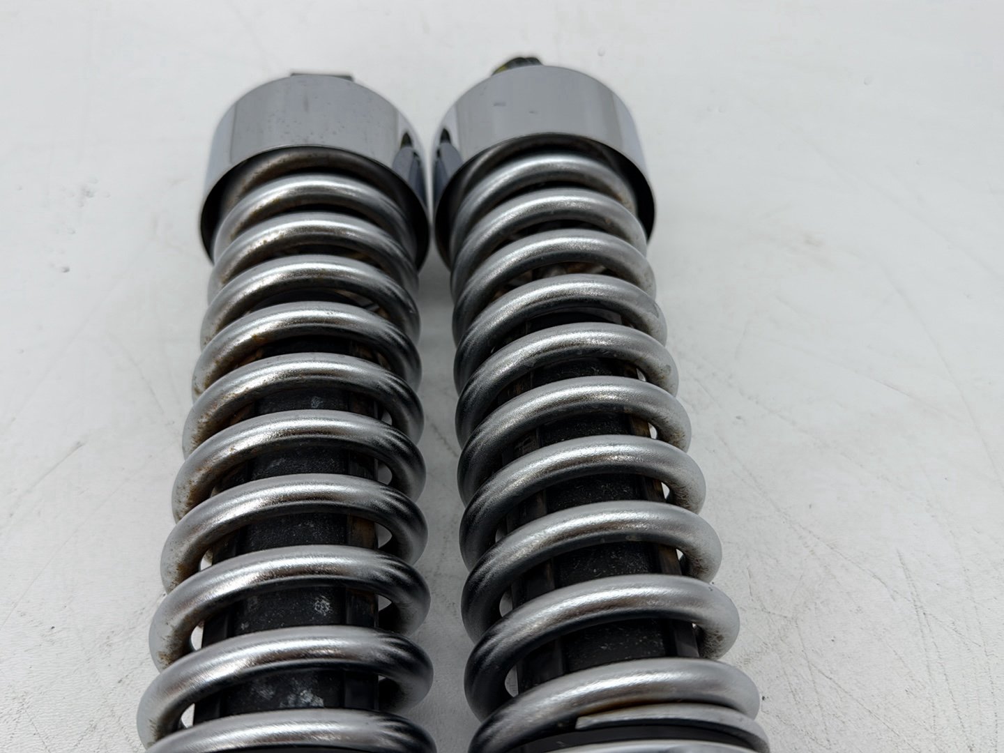 2000 Harley Dyna FXDWG Wide Glide OEM Rear Left Right Shock Absorbers
