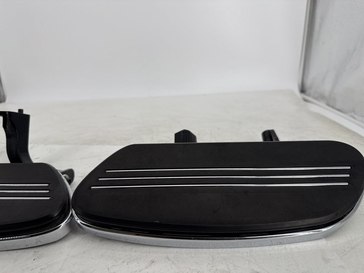 2013 Harley Street Glide Touring FLHX OEM Left Right Driver Floorboard Foot Rest